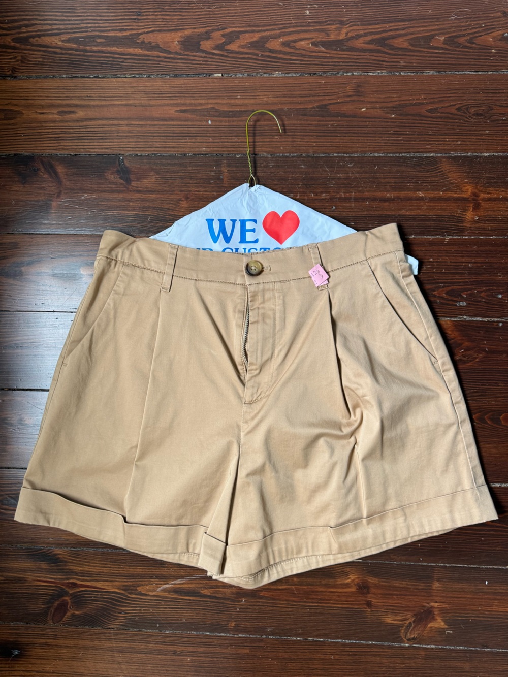 Vineyard Vines Women's Tan Bermuda Shorts